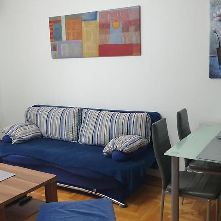 Apartman Mm012 โปชาเรวัซ ภายนอก รูปภาพ