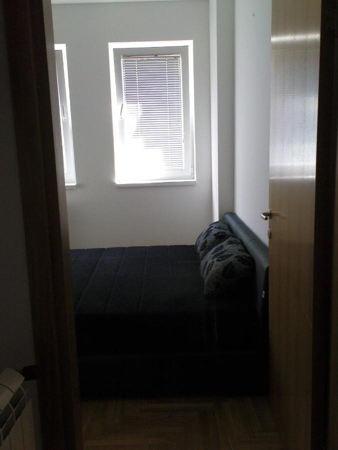 Apartman Mm012 โปชาเรวัซ ภายนอก รูปภาพ