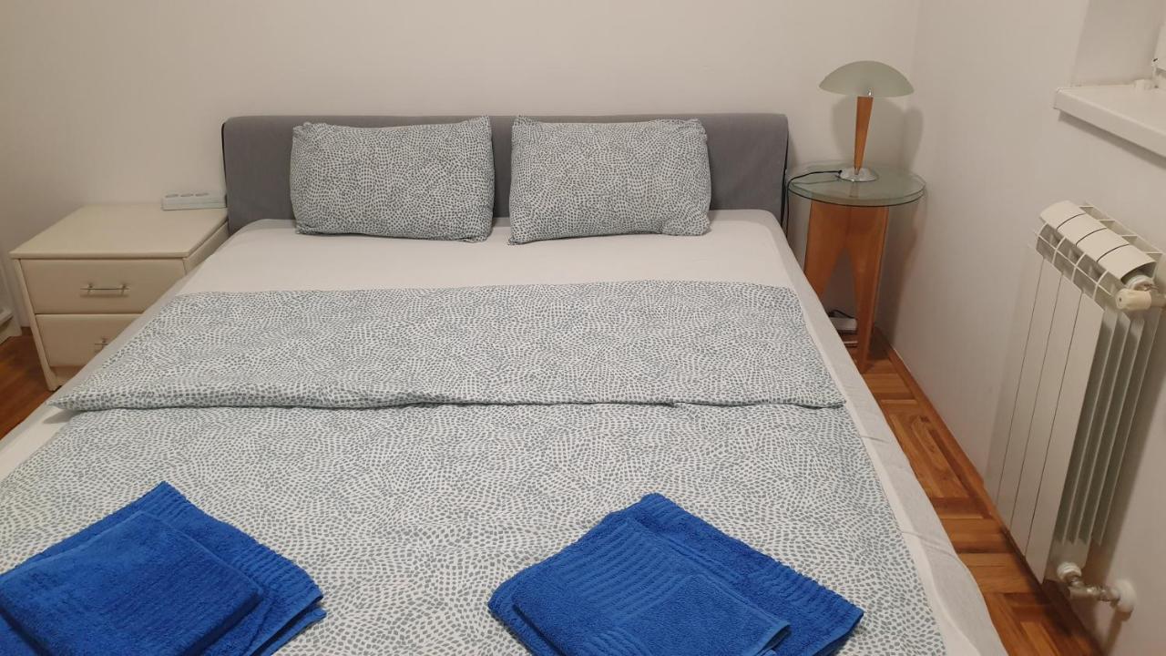 Apartman Mm012 โปชาเรวัซ ภายนอก รูปภาพ