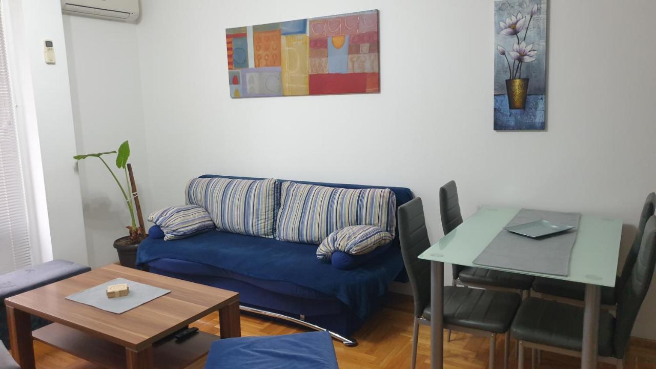 Apartman Mm012 โปชาเรวัซ ภายนอก รูปภาพ